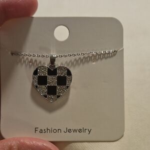 Fashion Jewelry Black and Silver Heart Necklace